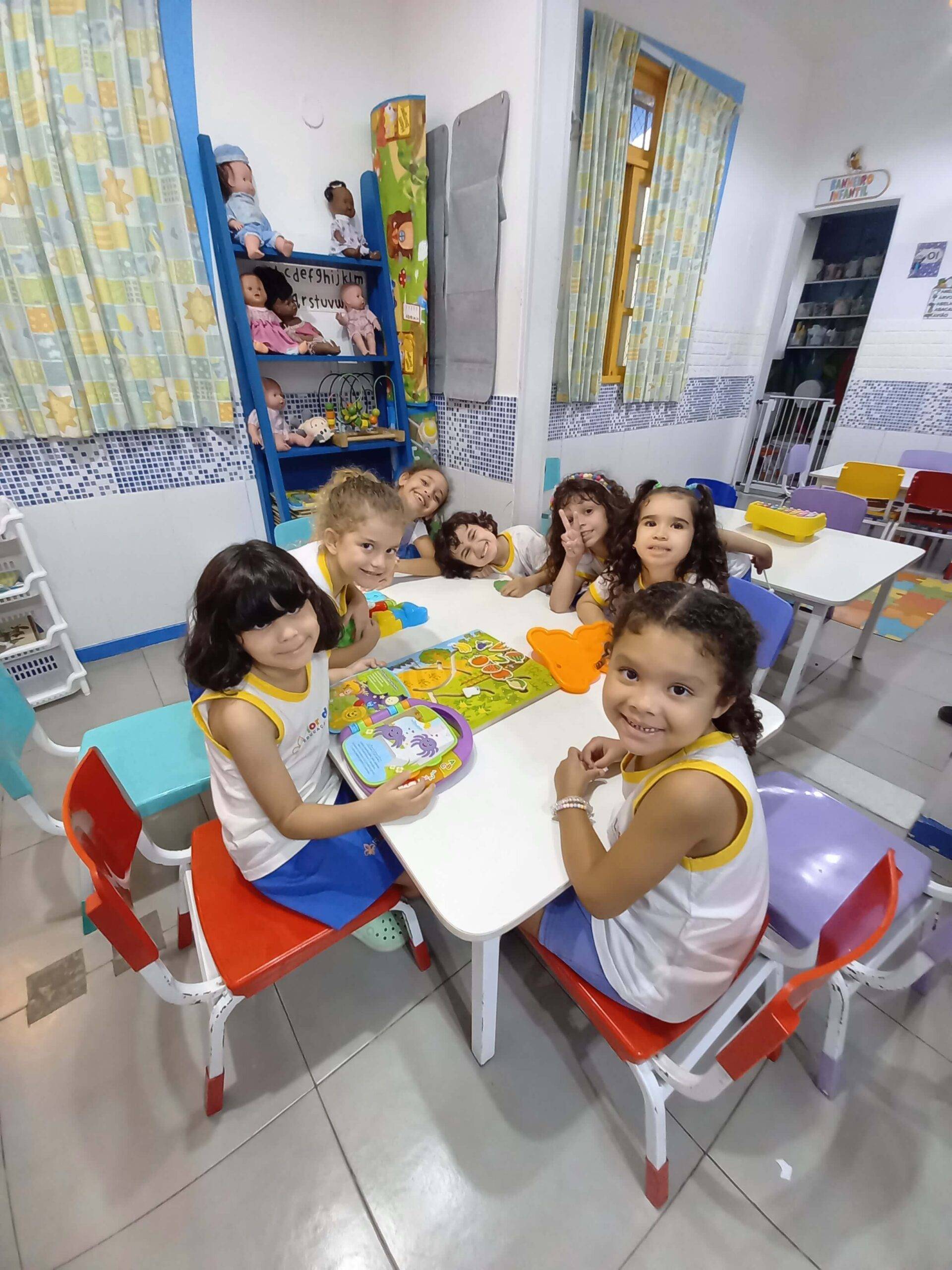 Flor de Lis – Creche Escola